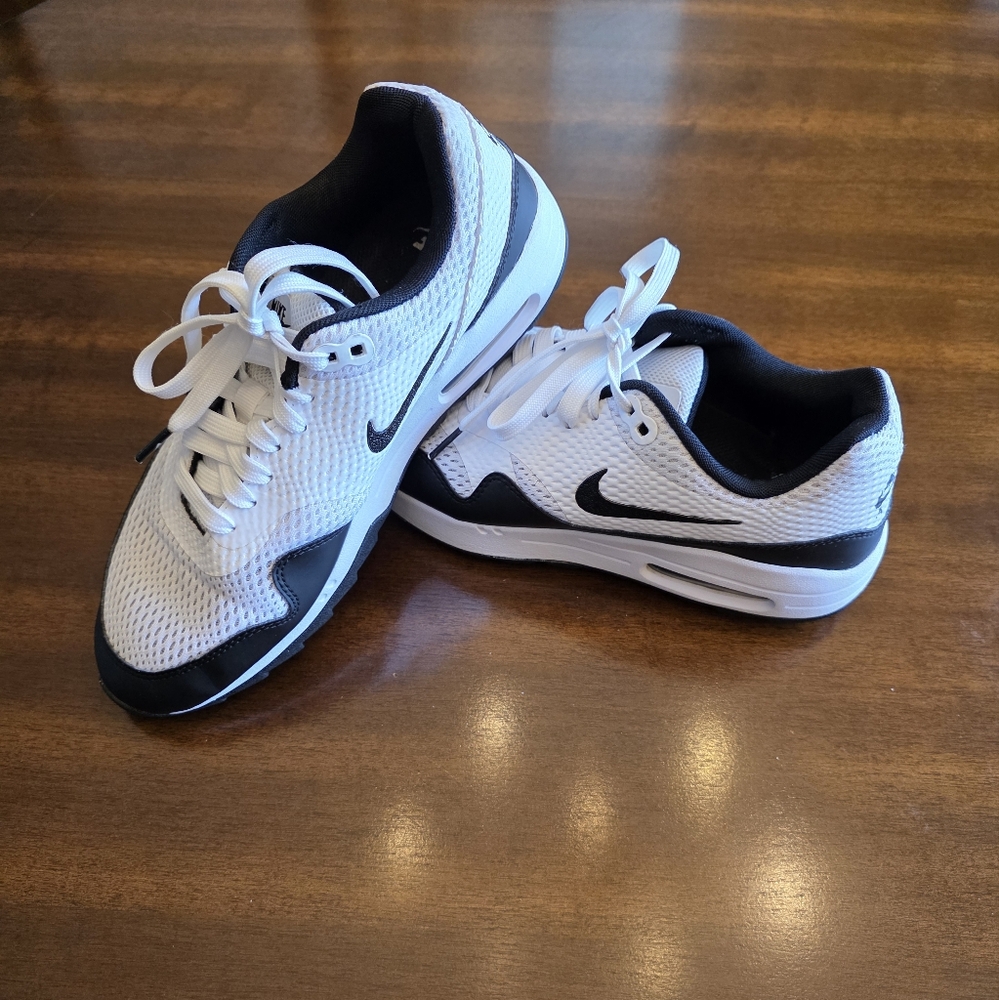 Women's Nike Air Max Golf Shoes